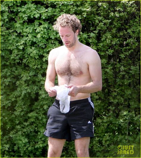 Chris Martin Shirtless London Workout Photo 2859816 Chris Martin