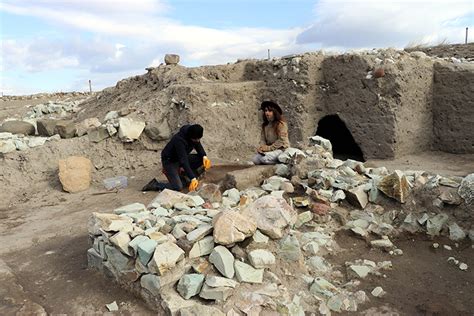 Archaeologists In Türkiye Unearth Remnants Providing Clues To Religious