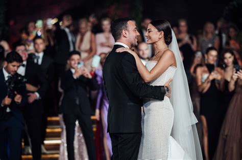 Demet Ozdemir And Oguzhan Koç Got Married For Free Turkish Series Teammy
