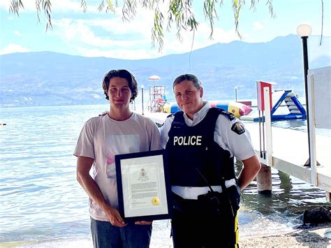 Off Duty Lifeguard Saves Crash Victim From Drowning On Okanagan Lake Vancouver Sun