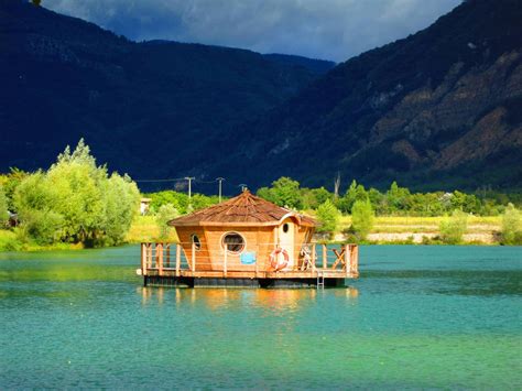 Cabane Flottante Zenzilot Cabane Sur Leau Rhône Alpes Auvergne