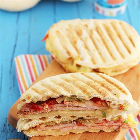 For the colombian cuisine dessert see guava jelly venezuelan food bocadillo bocadillo pitch typical bocadillos omelette bocadillos cold meat bocadillos chee. Bocadillos de lomo camperos | Pequeocio
