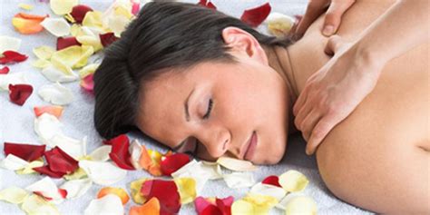 Un masaje relajante mejora la circulación sanguínea en todo el cuerpo y, como consecuencia, se produce un aumento del aporte de oxígeno. Beneficios del masaje relajante