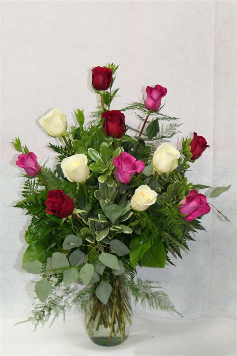 Dozen Premium Mixed Rose Bouquet In Fresno Ca D And L Roses