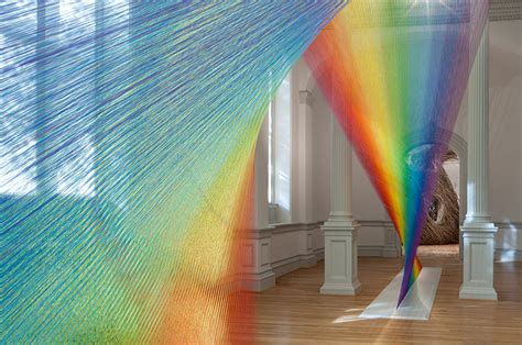 Gabriel Dawe Weaves 60 Miles Of Rainbow Thread Through