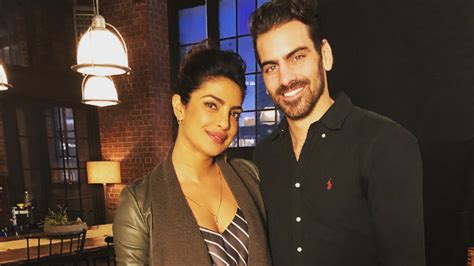 Priyanka Chopra Gets A Surprise Visit From Deaf Actormodel Nyle Dimarco On Quantico Sets