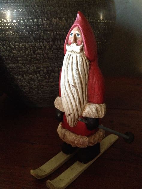 Hand Carved Santa By Tate 1990 Santa Carving Carving Wooden Christmas Crafts