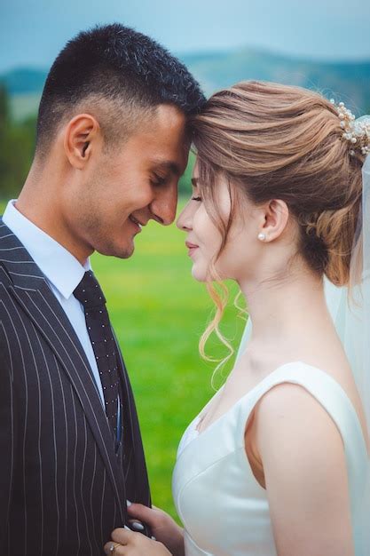 Premium Photo Beautiful Wedding Couple