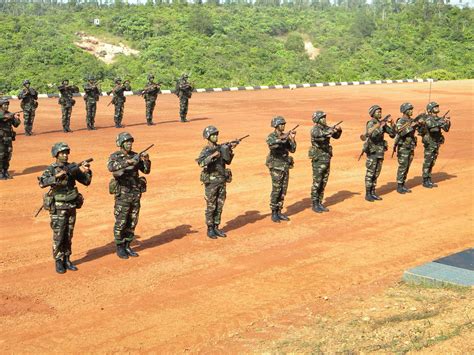 Senang Diri Introducing The Malaysian Army Infantry Section