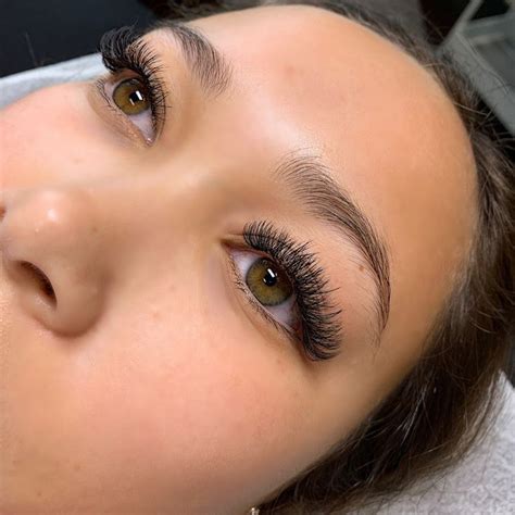 The Perfect Balance Between Natural Dramatic Hybrids Lashes By Seemeglowstudios Xt