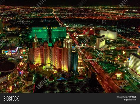 Las Vegas Nevada Image And Photo Free Trial Bigstock