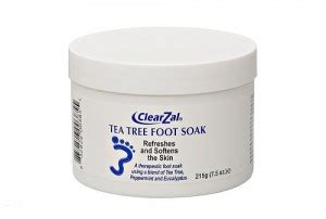 If foot creams and scrubbers aren't your scene, you can still give soles the spa treatment. November 2019 A Guide To Buying The Best Foot Soak