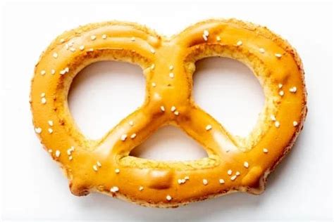 Hard Pretzel Vs Soft Which One Comes Out On Top Delifo