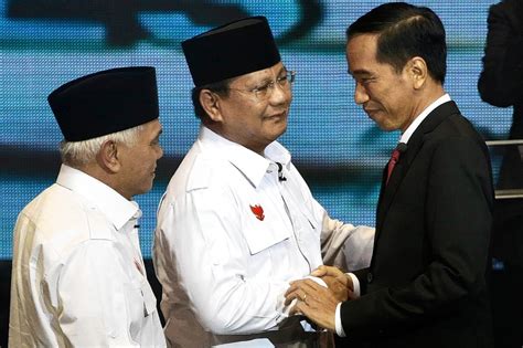 Indonesian Presidential Candidates Square Off In Debate Wsj
