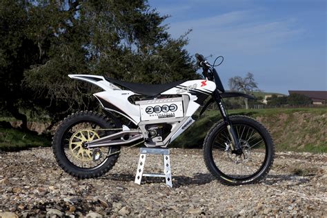 The electric motorcycle manufacturer was quiet for 2019 with no new models or substantial model updates. AUTOWING: Zero MX : Zero Motorcycles
