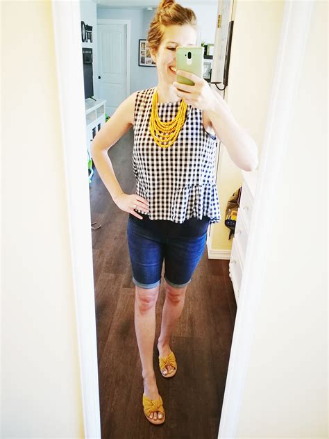 how to dress for hot weather summer fashion tips and outfit ideas easy fashion for moms