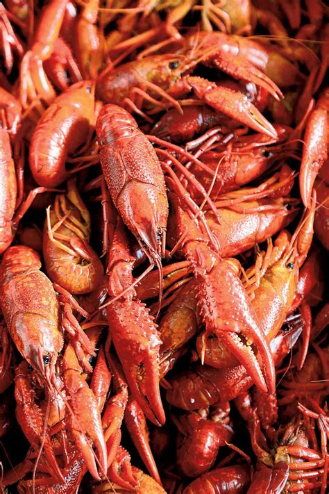 Its Time For A Crawfish Boil How To Boil Crawfish Southern Living