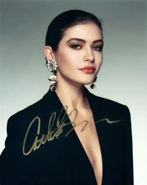 Catherine Zeta Jones Autographed 8x10 Photo Signed Pic Very Nice And