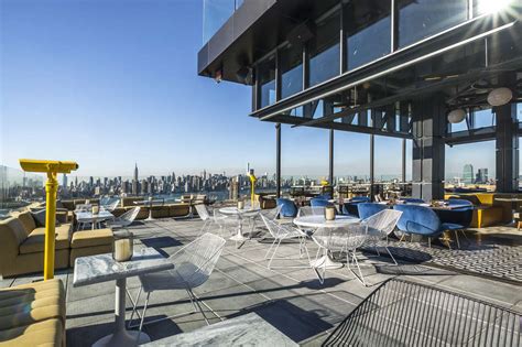 Best Rooftop Bars In Brooklyn Places To Drink With A View This Summer