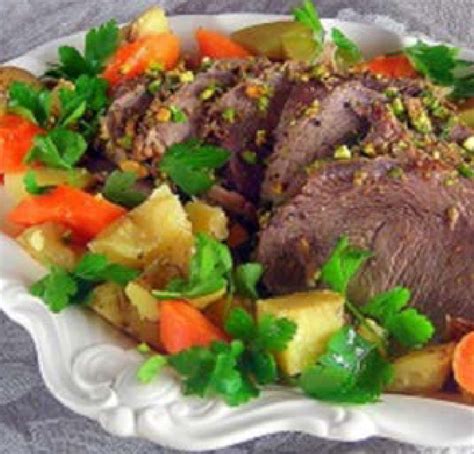 Roast beef and yorkshire pudding, roast potatoes and creamed horseradish. Beef Roast With Potatoes & Carrots (1 POT MEAL) By Laura Pazzaglia - Instant Pot