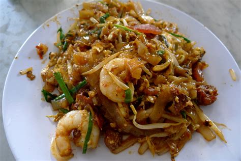Like nasi lemak, char kway teow is cooked in a variety of styles across malaysia. Penang Siam Road Char Kway Teow - OnlyPenang.com
