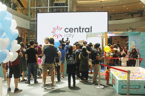 Shoppers can shop at ease, in a comfortable and welcoming ambience. Things To Eat @Central i-City Mall, Shah Alam