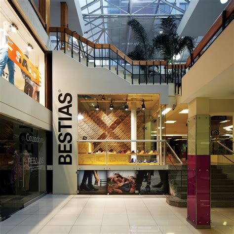 Modern Architectural Design Ideas For Retail Store The Bestias Xx In