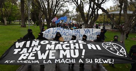 Marcharon En Viedma Por La Liberación De Las Mujeres Mapuches Y La