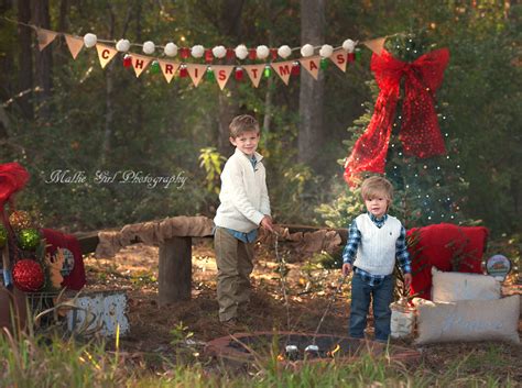 Christmas Campfire Mini Sessions Mallie Girl Photography