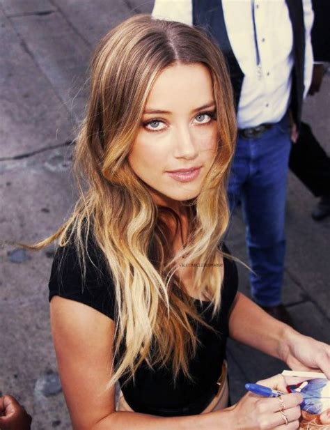 Rose gold hair is all the rage right now, and we can definitely see why. Amber Heard Hair Color - Hair Colar And Cut Style