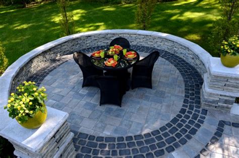 The two basketweave patterns offer a lot of depth and dimension and are easy to assemble with no cutting needed as long as your project dimensions are in multiples of 8″. 10 Patios That Use Paver Patterns to Make a Statement ...