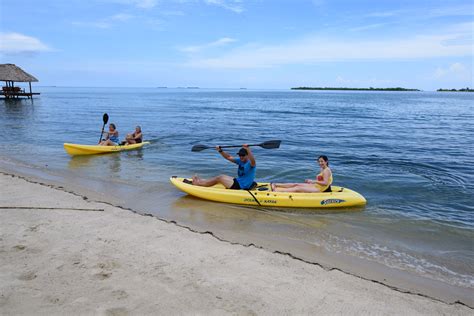 The 5 Best Beaches In Belize Sandy Point Resorts Belize Beach Village