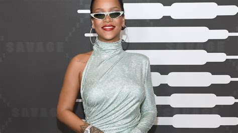 Rihanna Shuts Down Super Bowl Halftime Rumors For A Good Reason Essence