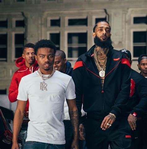 American rapper and songwriter roddy ricch returns with a new single which he titled the box listen and download below. Roddy Ricch Ft. Nipsey Hussle & 2Pac - The Box MP3 DOWNLOAD