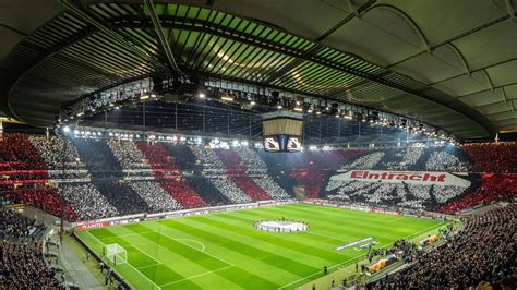 Die hessen verkaufen ihren stadionnamen an die deutsche bank und benennen die arena um. Frankfurt-Fans begeistern: Die besten Choreos der letzten ...