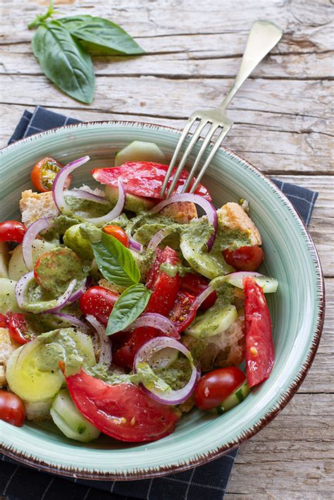 Panzanella Toscana Con Emulsione Al Basilico Le Mie Ricette Con E Senza