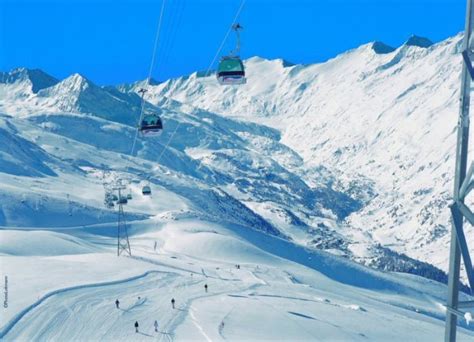 Alpenhotel enzian, aqua dome, castello falkner, gasthof restaurant grauer bar, hotel alphof, hotel bergheim. Solden - Otztal: Austria || Skiing the Alps