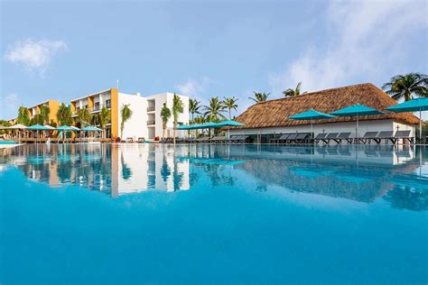 Club Med Cancun Resorts Daily