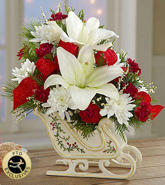 Christmas centerpiece spring halloween artificial greenery christmas centerpiece garland floral centerpieces stock artificial flowers tiger lily flowers artificial plastic latex 4 heads real decorative christmas peacock feathers floral picks sprays for weddings, centerpieces, and more. The FTD® Holiday Traditions™ Bouquet | Christmas flower ...