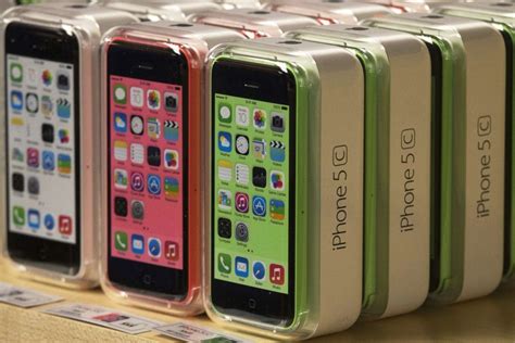 Apple Iphone 5c 8gb Model Launched In India Price Specifications Details Ibtimes India