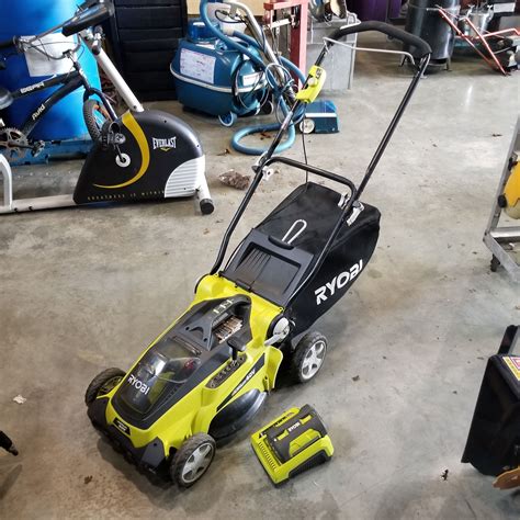 Ryobi Cordless 40 Volt Lawn Mower W 2 Batteries And Charger