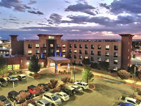 Holiday Inn Express And Suites Albuquerque Historic Old Town Hotel