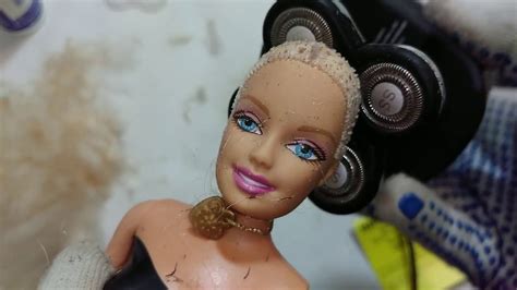 To give yourself or someone else a buzz cut, you'll first you want to hold the guard flat against the head, buzzing from the front of the head to the back in even rows.4 x research source. ASMR show: Barbie Gets a Buzz Cut 💓 ASMR haircut - YouTube