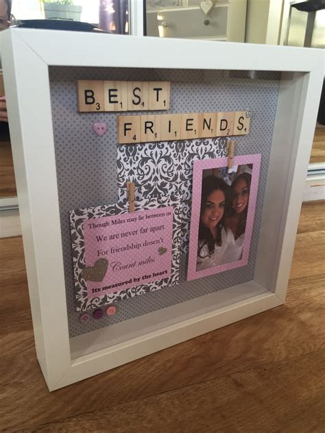 Best friends box | Shadow box gifts, Diy birthday gifts for friends