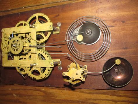 Antique Clock Collectors Weekly