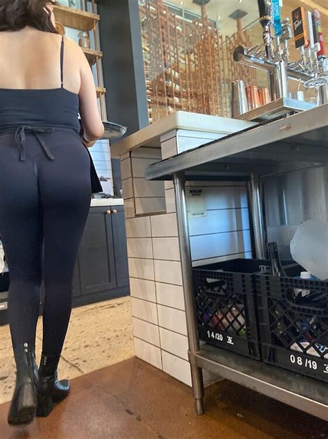 slutty waitress spandex leggings and yoga pants forum