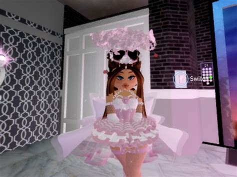 pin by twilight starrz 3 on royale high roblox pictures disney divas roblox