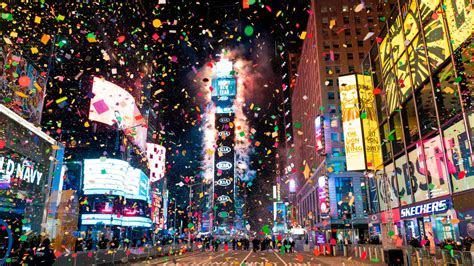 How People Are Reacting To Nye In Times Square Returning ‘full Strength