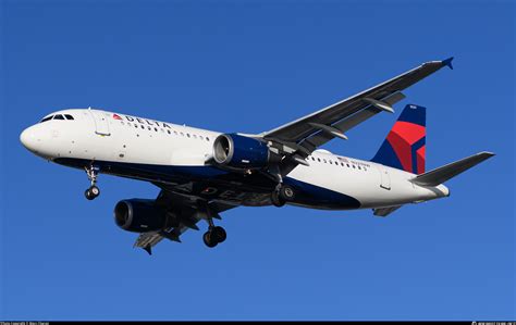 N327nw Delta Air Lines Airbus A320 211 Photo By Marc Charon Id
