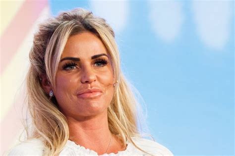 Katie Price Wears T From Alex Reid As She Reveals Marriage Is On The